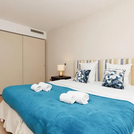 Pavillon Riviera Yourhosthelper 아파트 *
