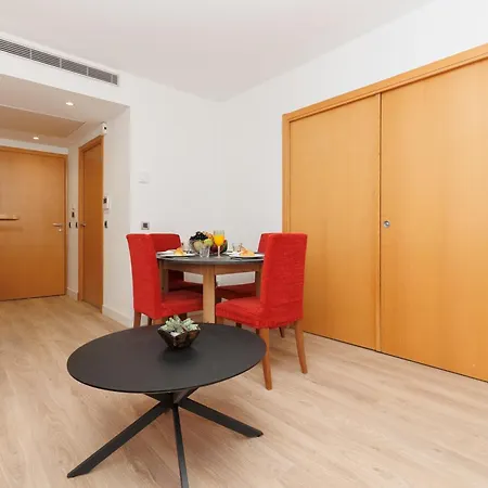 Pavillon Riviera Yourhosthelper 아파트